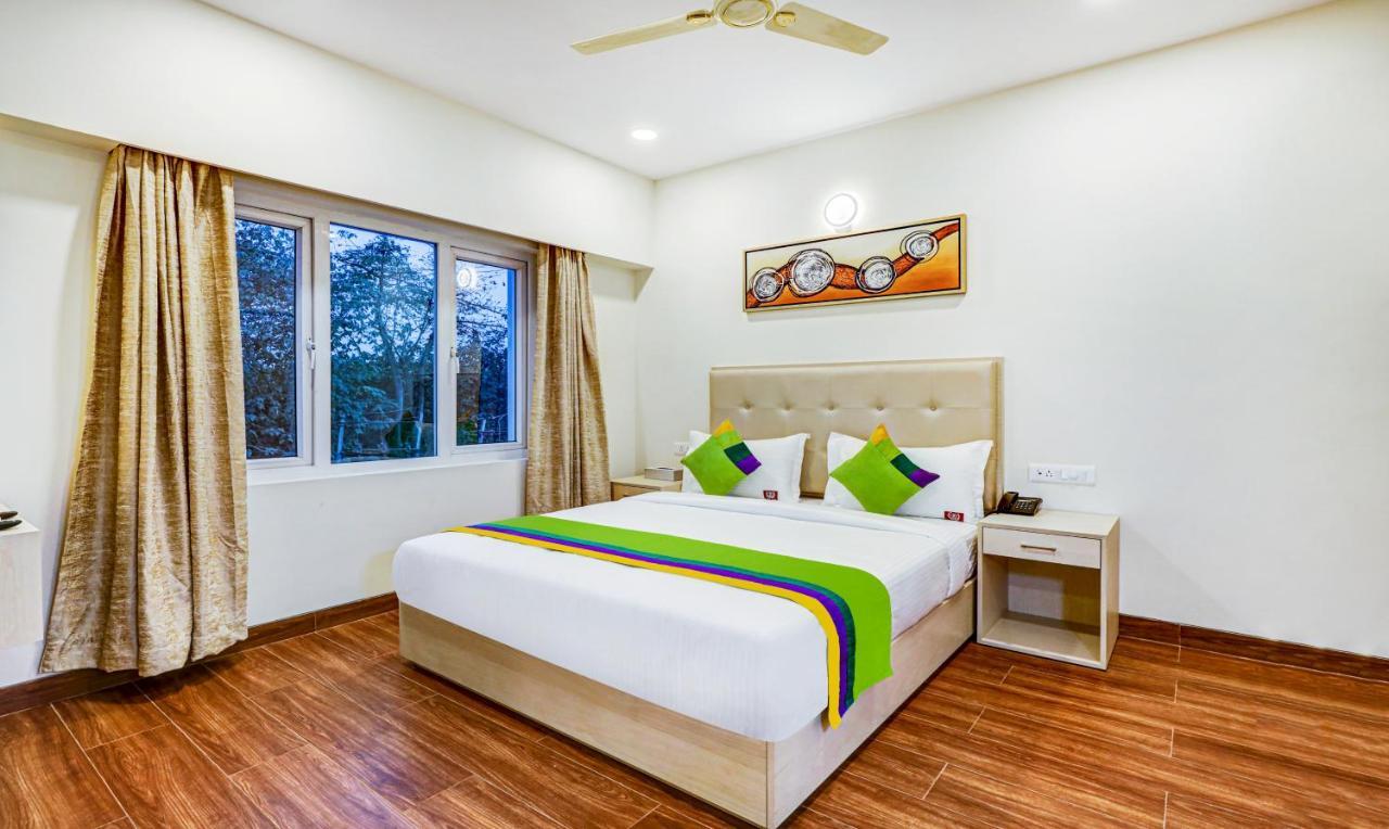 Treebo Galaxy Suites Mathikere Bangalore Exterior photo